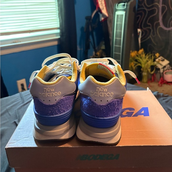 Never worn Bodega New Balance with box - Picture 5 of 5
